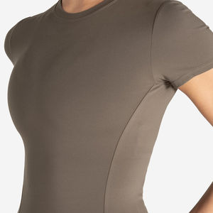 T-shirt d'hiver pour femmes Impression de logo personnalisé 100% coton Tissu extensible Manches courtes Col rond Décontracté Entraînement - Product Image 4