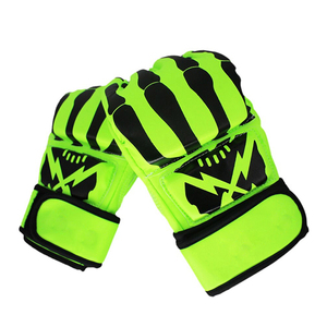 Gants de boxe MMA mi-doigts pour hommes - Cuir de haute qualité, couleurs et tailles personnalisables - Product Image 2