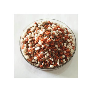 Engrais NPK Mélange parfait de nutriments essentiels pour tous les types de plantes emballé dans un sac - Product Image 3