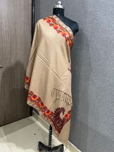 Silencieux brodés en laine de cachemire pur décorés de longs lacets en laine et de produits artisanaux d'Inde - Product Image 4