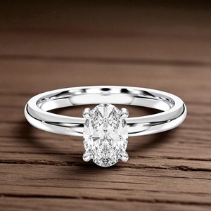 Juego de puntas de diamante de forma ovalada y redonda de moissanita de 1,17 quilates de quilates, anillo de compromiso solitario hecho en plata para mujer - Product Image 4