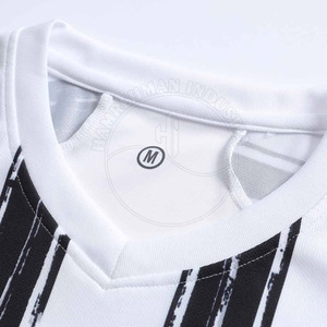 Uniforme de fútbol hecho en fábrica superventas nueva llegada diseño OEM uniforme de fútbol de etiqueta privada - Product Image 3