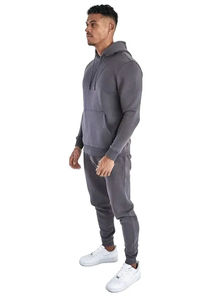 Chándales de invierno para mujer de poliéster 100% de alta calidad al por mayor trajes de jogging en blanco con logotipo sublimado y capucha transpirable - Product Image 2