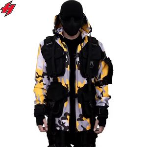 Venta al por mayor Techwear chaqueta para hombre negro con capucha cortavientos transpirable impermeable Streetwear Cyberpunk chaqueta Combina la moda - Product Image 1