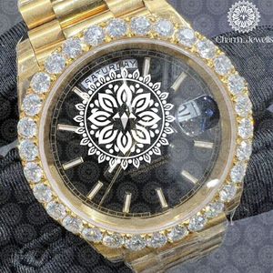 Reloj de Lujo Charm_Jewells para Hombre, de Acero Inoxidable, 42 mm, Esfera Verde, Bisel con Diamantes, Cuarzo Analógico, Visualización de Fecha, Cierre Plegable - Product Image 3