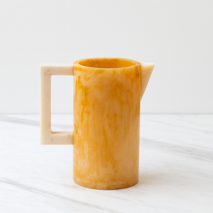 Jarra de Resina de Lujo Hecha a Mano, Ecológica, Estilo Americano, Color Personalizable, Asa con Aspecto de Ónix Amarillo - Product Image 1