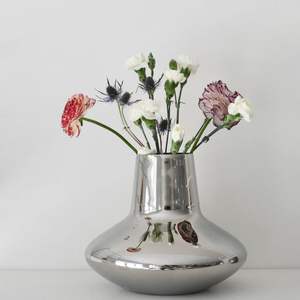 Producto de tendencia Florero de la mejor calidad Tamaño personalizado Artesanías indias Decoración de mesa Maceta de latón Fabricante DE LA India - Product Image 4