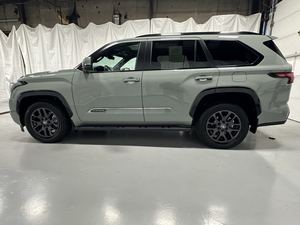 USADO EN BUEN ESTADO Y A UN PRECIO ASEQUIBLE, SEQUOIA PLATINUM 2025, SUV HÍBRIDO DE LUJO 4WD, MOTOR V6 DE 3.4L, TRANSMISIÓN AUTOMÁTICA - Product Image 5