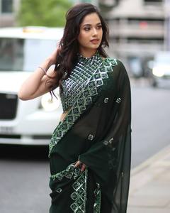 Sari en soie douce Banarasi Georgette Modal à sequins, le plus vendu, style midi pour fêtes estivales/hivernales, prix de gros - Product Image 3