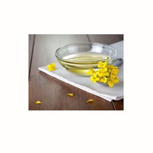 Approvisionnement en vrac d'huile de canola raffinée, pure et fraîche pour les restaurants, les traiteurs et les producteurs d'aliments - Product Image 2