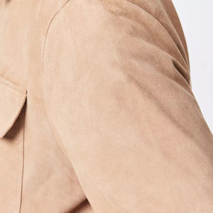 เสื้อหนังนิ่มสำหรับผู้ชายเสื้อหนังกลับแบบมีกระดุมตกแต่งใหม่ล่าสุด - Product Image 4