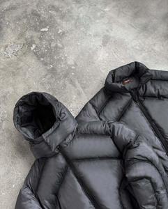 Chaqueta Negra Acolchada con Ribete de Piel, Relleno de Poliéster, Impermeable, para Invierno, Unisex, Casual, Largo Regular - Product Image 3