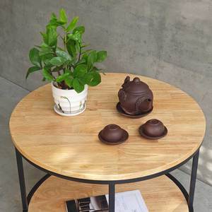 โต๊ะกาแฟสองชั้นสไตล์มินิมอล เส้นผ่านศูนย์กลาง 60 ซม. ทนทาน เคลื่อนย้ายได้ ทำจากไม้ยางพารา สไตล์บ้านไร่ รุ่น TT68162 - Product Image 3