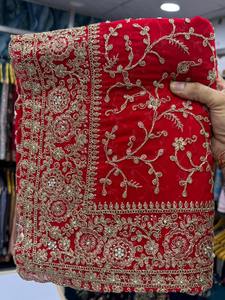 Sari indio de alta demanda con bordado para bodas y fiestas disponible a precios mayoristas de la India - Product Image 3