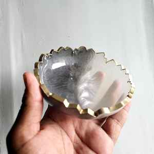 Bol en résine artisanal, design de modèle alimentaire fait à la main pour la décoration de la maison et le style d'intérieur - Product Image 4