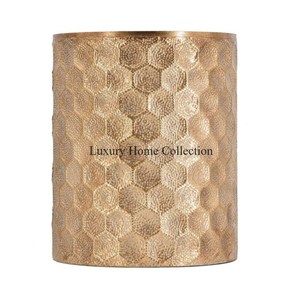 Table d'appoint et d'appoint décorative en métal design couleur or Meubles de salon et de chambre à coucher à texture martelée en nid d'abeille - Product Image 1