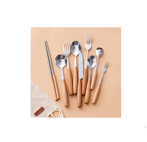 100% Ensemble de cuillères à couteau fourchette en acier de meilleure qualité avec manche en bois pour ustensiles de cuisine et restaurants à la main - Product Image 6