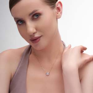 Pendentif en or luxueux de 2,50 ct avec diamant rond - Collier Studio Elegance |   Diamant de laboratoire, or 14 carats - Product Image 2