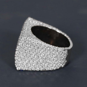 Bague Hip Hop en or blanc 14kt pour homme Diamant de taille ronde cultivé en laboratoire éblouissant avec clarté VVS améliorée Bijoux fins parfaits - Product Image 4