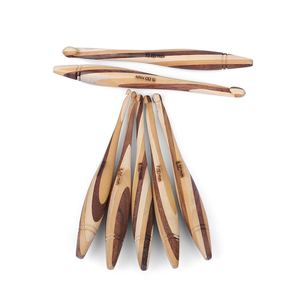 Agujas de tejer de una sola punta de palisandro hechas a mano de madera para coser proyectos de tejer DIY (12mm) - Product Image 1