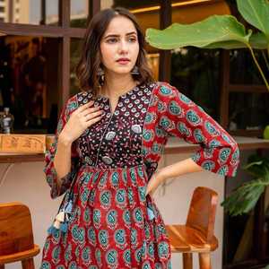 Top Corto de Algodón para Mujer, Corte Holgado Moderno, Cómodo para Uso Diario, Estilo Minimalista y Moderno, Prenda de Moda, Kurta/Kurti - Product Image 3