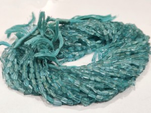 Cuentas de Apatita Azul Natural Facetadas, de 5 a 8 mm, Vendidas por Hilo de 8 Pulgadas de Largo - Product Image 4
