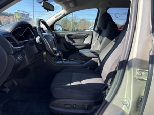 Chevrolet Traverse FWD 4dr LT 2015 d'occasion propre - Product Image 2