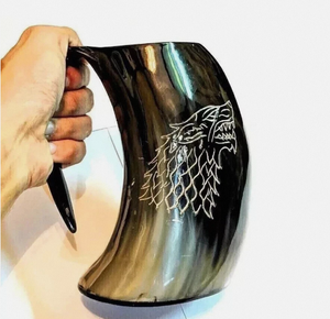 Mug en corne de buffle sculpté à la main, écologique, style classique, avec poignée, cadeau - Product Image 1
