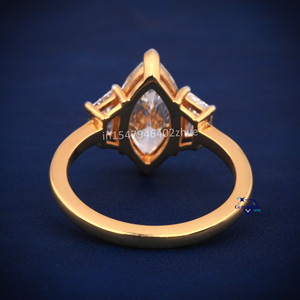 Anillo de diamante solitario de compromiso de plata de ley 2,90 de diamante Moissanite de corte Marquesa de 925 CT de moda personalizado para mujer - Product Image 4