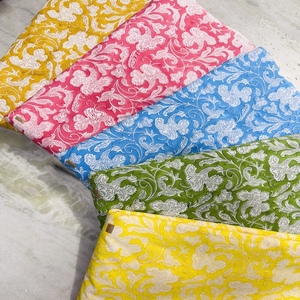 Tissu de robe en coton indien uni à fleurs doux et 100% coton pour filles et garçons par yard, écologique - Product Image 2