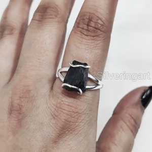 Bijoux en pierre brute Bague pour femme Saphir bleu brut naturel Pierre précieuse Septembre Pierre de naissance Bande de fil Bague en argent sterling 925 - Product Image 4