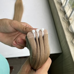 Vente en gros de cheveux bruts, Extensions de cheveux 100% humains, lisses, couleur naturelle #60 #30 - Product Image 4