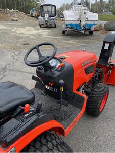 Mini-tracteur industriel LS 35 CV 4x4 2025 avec moteur essence 4 temps, chargeur frontal, pelle arrière et bac à herbe de 250 L pour usage agricole/landais - Product Image 4