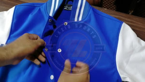 Chaquetas con letras de béisbol personalizadas para hombre de alta calidad, chaqueta universitaria ligera de concha suave a la moda informal para exteriores de Color sólido - Product Image 5