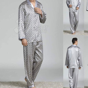 Ensemble de costume de nuit pour hommes doux et confortable, parfait pour se prélasser et dormir, ensemble de costume de nuit pour hommes avec un design élégant - Product Image 2
