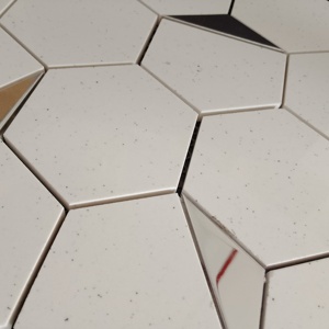 Palette de possibilités 73mm hexagone argent PVD carreau de mosaïque en céramique vitrifiée pour murs d'appoint dans les salons - Product Image 5