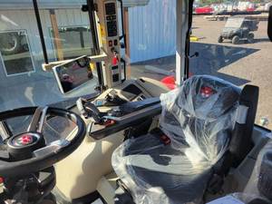 2023 Massey Ferguson 7S.180 Tractor de alto rendimiento Tecnología avanzada - Product Image 2