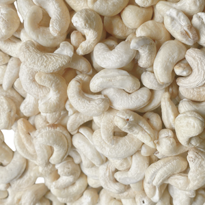 Trusted Supplier Cashew Nuts 1Kg In W180 Cashew Nuts W320 Cashew Nuts From Santigo Vietnam - Product Image 1