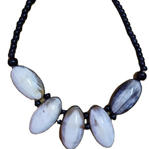 งานหัตถกรรมสร้อยคอเรซินเครื่องประดับแฟชั่นประดิษฐ์หัตถกรรมอินเดีย NK-076B - Product Image 1