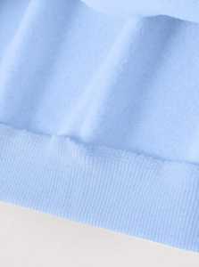 Sudadera con Capucha Extra Grande para Mujer, Cuello en V, Logotipo Personalizado Impreso en la Parte Delantera, Sudadera Informal con Mangas Abullonadas, Top Cómodo y Moderno - Product Image 2