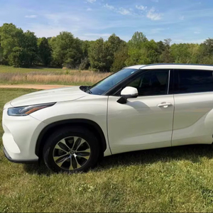 รถยนต์มือสอง ปี 2025 รุ่น Highlander Limited SUV เกียร์อัตโนมัติ เบนซิน สีเข้ม หลังคาซันรูฟแบบพาโนรามา พวงมาลัยขวา - Product Image 1