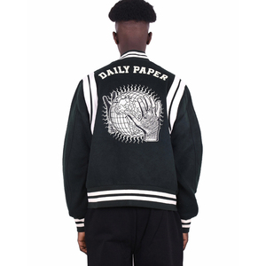 แจ็คเก็ตเลตเตอร์แมนดีไซน์ยอดนิยม แจ็คเก็ตวาร์ซิตี้แบบสั่งพิมพ์ลายสำหรับผู้ชาย แจ็คเก็ตวาร์ซิตี้ระดับมัธยมปลาย ระบายอากาศได้ดี สำหรับผู้ชาย - Product Image 2