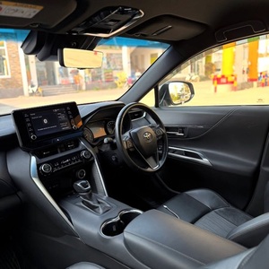 SUV Har rier de Moda con Tracción en las Cuatro Ruedas, Asientos de Cuero, Neumáticos R19 e Interior Oscuro - Product Image 3