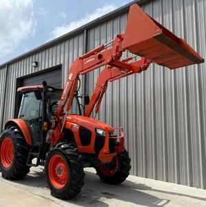 Tracteur agricole Kubota M5-111 113HP 4WD Diesel avec cabine et compatibilité chargeur - Product Image 3