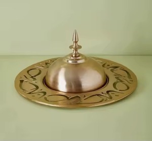 Tazón para Servir Dátiles de Chocolate de Aluminio Dorado con Forma Cuadrada y Tapa de Vidrio, Nuevo Diseño, Tazón para Servir Frutos Secos - Product Image 6