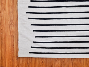 Alfombra marroquí de algodón a rayas hecha a mano para sala de estar, dormitorio, habitación de niños, Blanca con diseño antideslizante lavable - Product Image 2