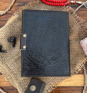 Diario de cuero de pentagrama negro hecho a mano Vintage para hombres y mujeres hilo en espiral costura encuadernación papel en blanco con cierre de Metal - Product Image 4