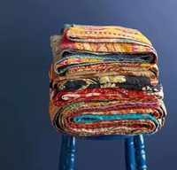 Quilts de lit bohème vintage Vieux Kantha Patchwork Draps de lit Bangali Gudri Couvre-lit en couleurs assorties Quilts Literie