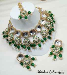 FANCY ANTIQUE TRADITIONAL MOTIPEARL & MINAKARI GOLD TONE KUNDAN PEARL <b>CHOKER</b> NECKLACE EARRINGS SET WITH MANGTIKKA <b>WOMEN</b> and GIRL - Product Image 2