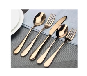 Haute qualité en acier inoxydable réutilisable titane plaqué or mat Restaurant cuivre ensemble de couverts pour mariage - Product Image 1